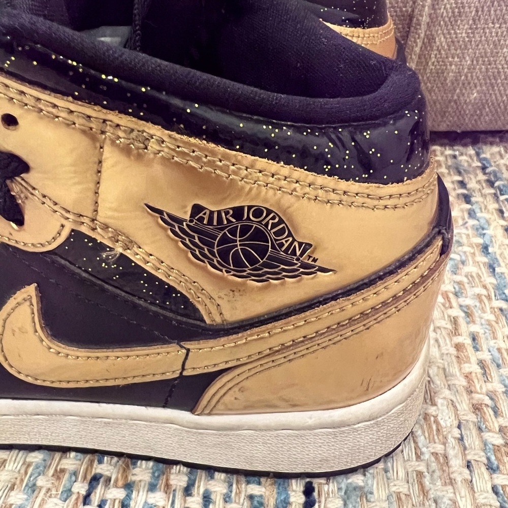Jordan Kids Sneakers Black and Gold Accents  Size 3.5 DR6967-071 - Picture 7 of 11
